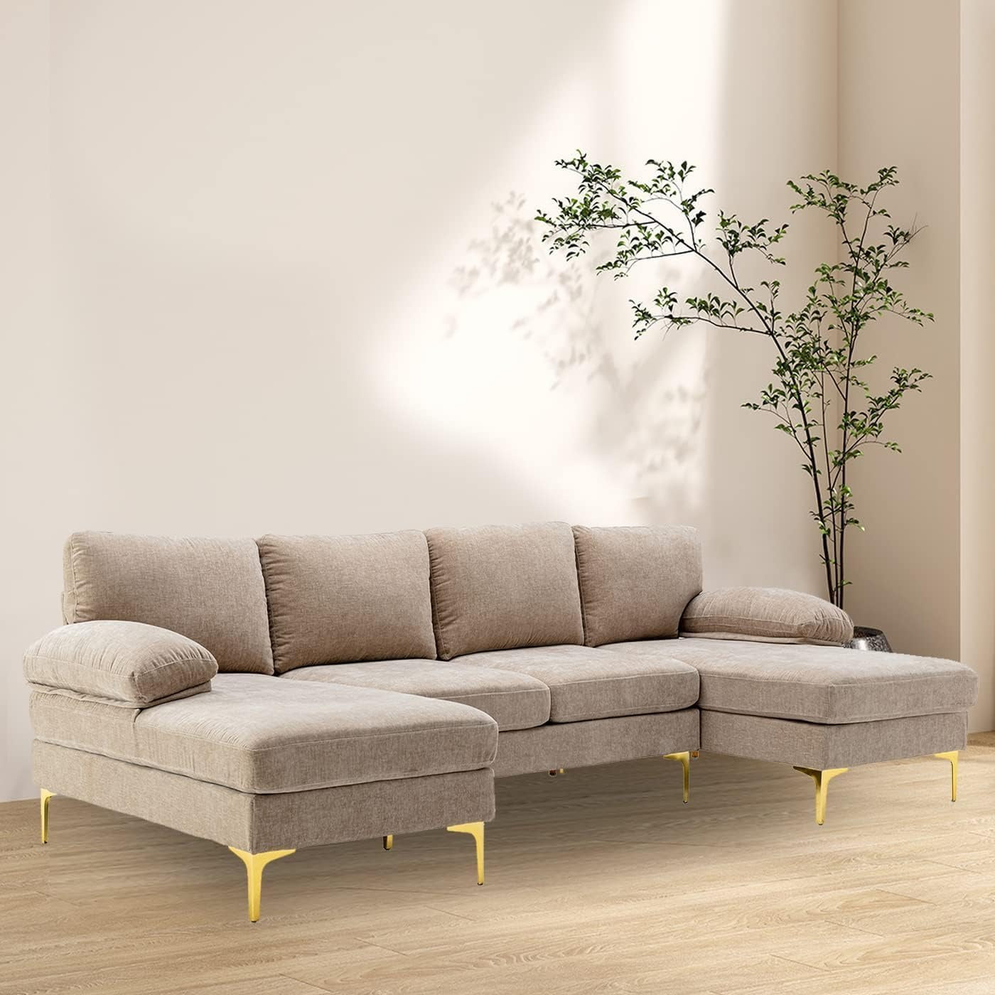 Canapé d'angle moderne en forme de U couleur camel avec méridienne et pieds en métal doré