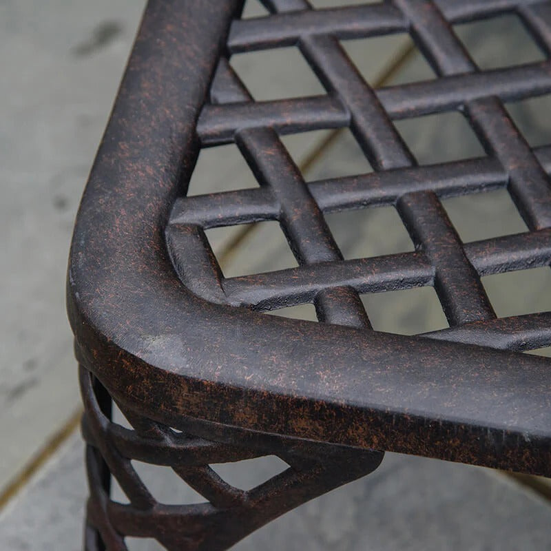 Fauteuil inclinable pliable en aluminium beige avec roulettes et table d'appoint