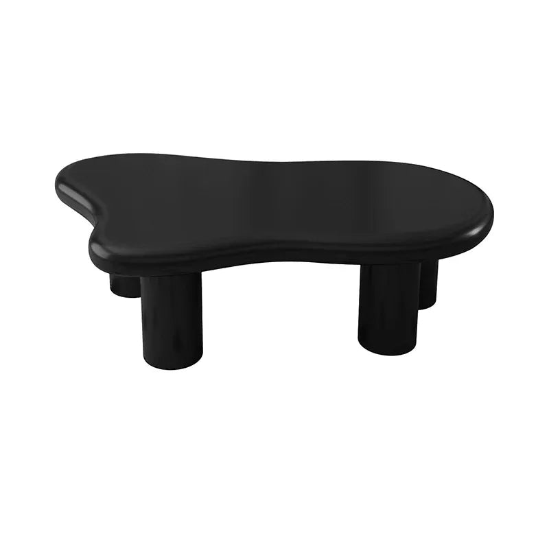 Table basse noire mate en forme de nuage aux lignes organiques sculpturales