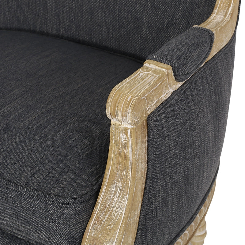 Fauteuil confortable rétro en tissu rembourré avec accents sculptés naturels