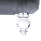 Fauteuil lounge moderne en velours argenté avec un design confortable en forme de S et des pieds en acrylique